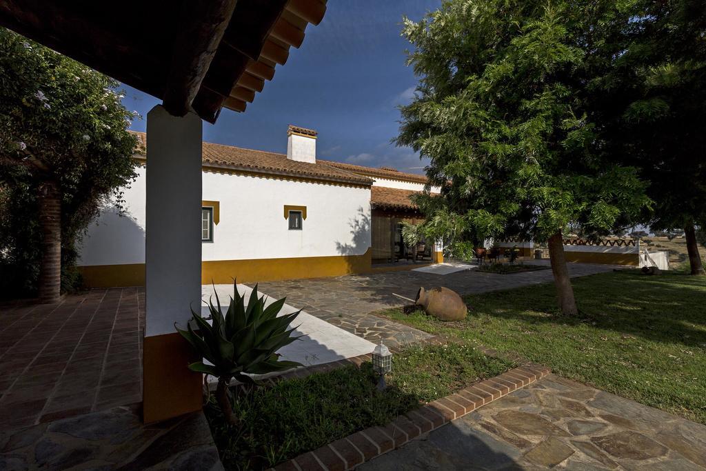 Naveterra-Hotel Rural Alandroal Exterior photo