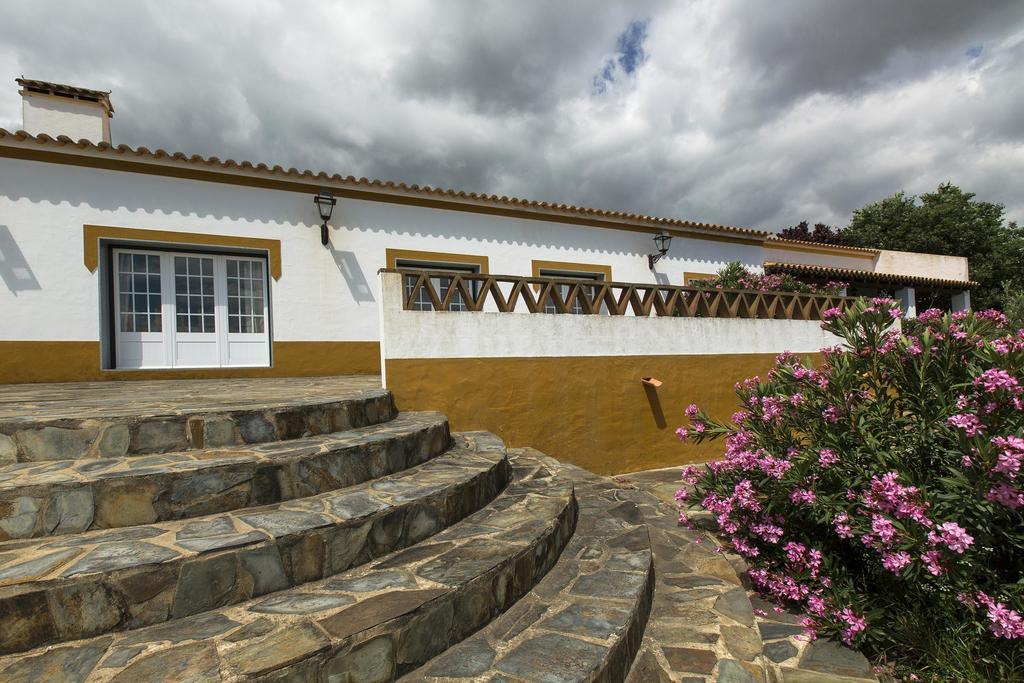 Naveterra-Hotel Rural Alandroal Exterior photo